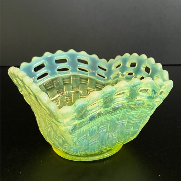 Fenton Topaz Opalescent Uranium Lattice Basket Weave Candy Dish - Picture 2 of 13